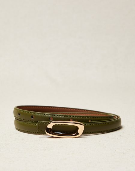 Cinturón fino con hebilla ovalada color verde kaki