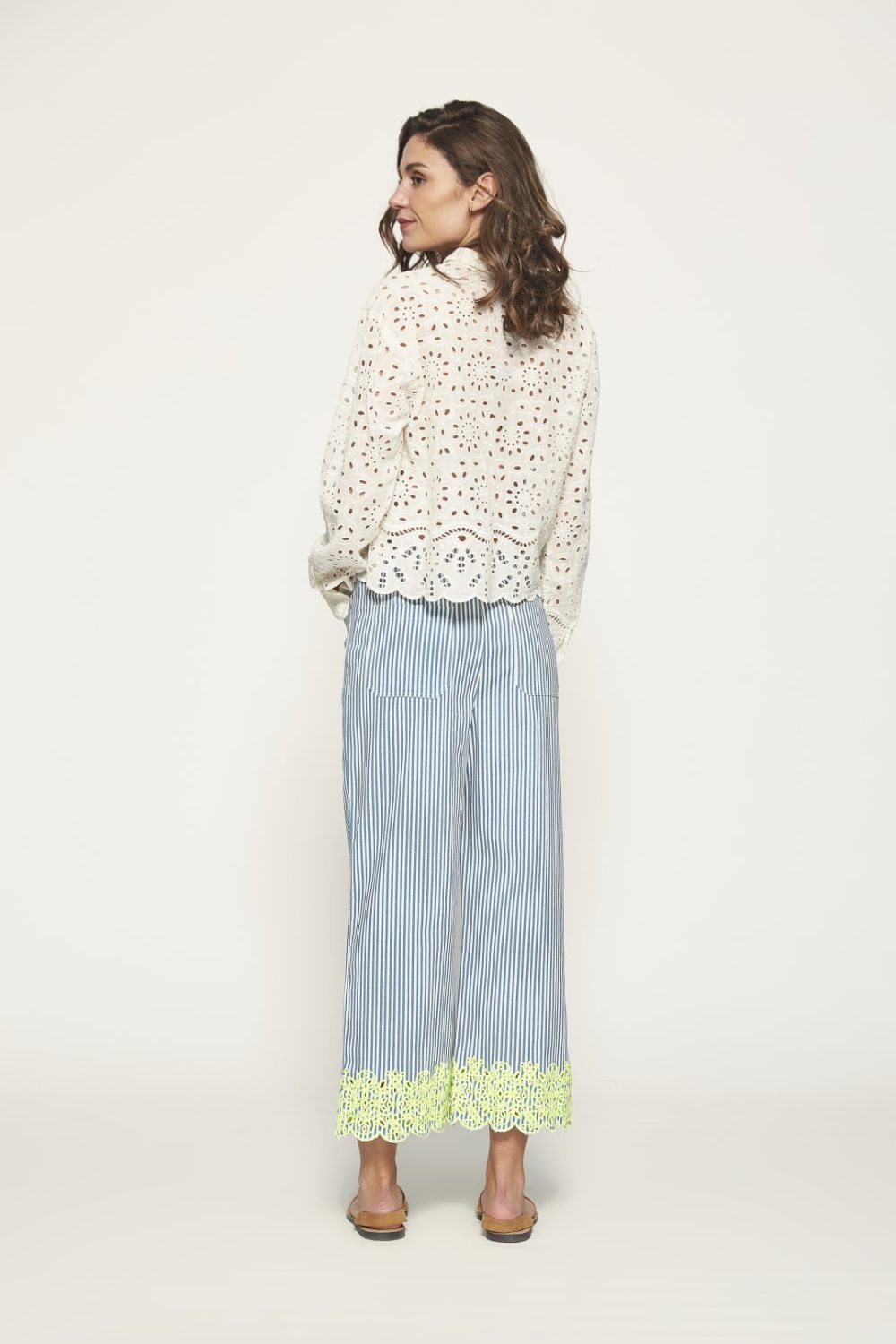 Pantalón con bordado de MdM - Imagen 3