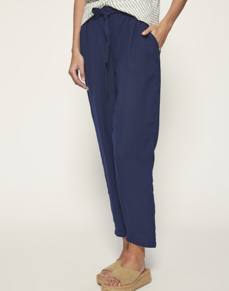 Pantalón recto con cintura elástica