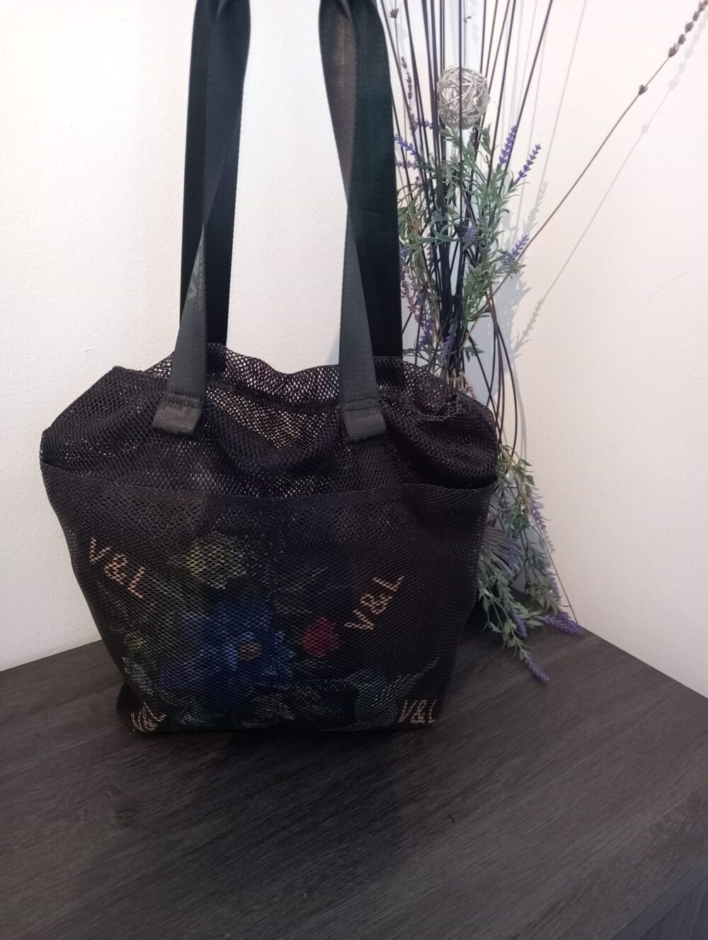 Bolso rejilla dos asas color negro