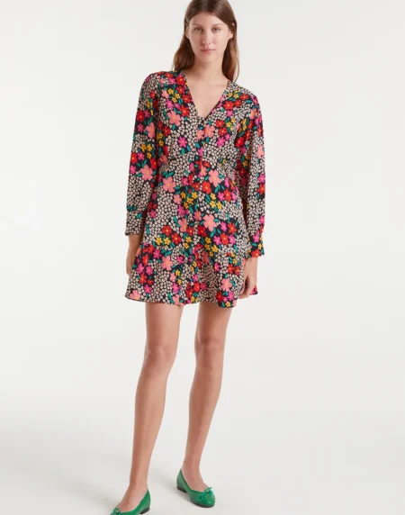 VESTIDO CORTO CON ESTAMPADO FLORAL