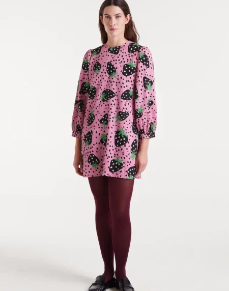 VESTIDO CORTO DE FRESAS
