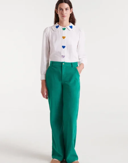 CAMISA BLANCA CON BORDADO DE CORAZONES