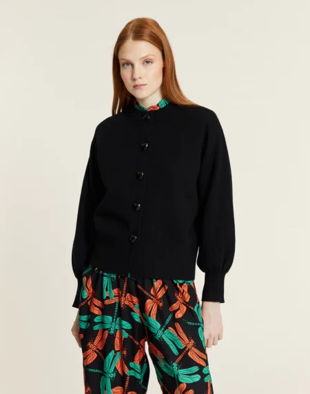 CHAQUETA CON BOTONES DE CORAZON NEGRA