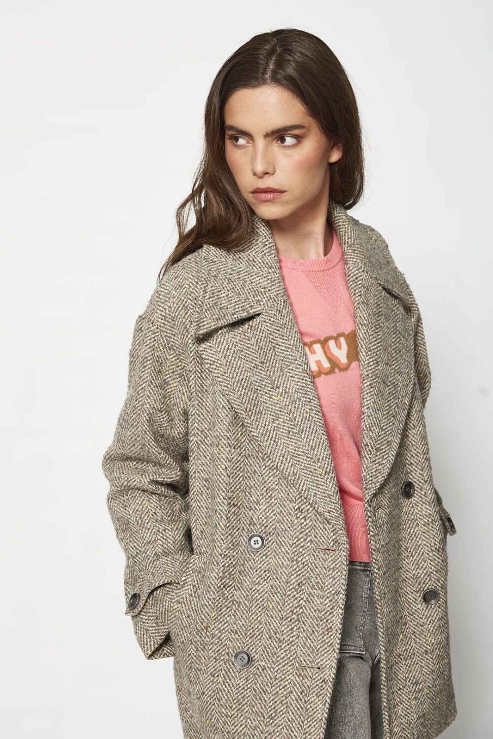 Chaqueta corta de espiga con doble botonadura - Imagen 2