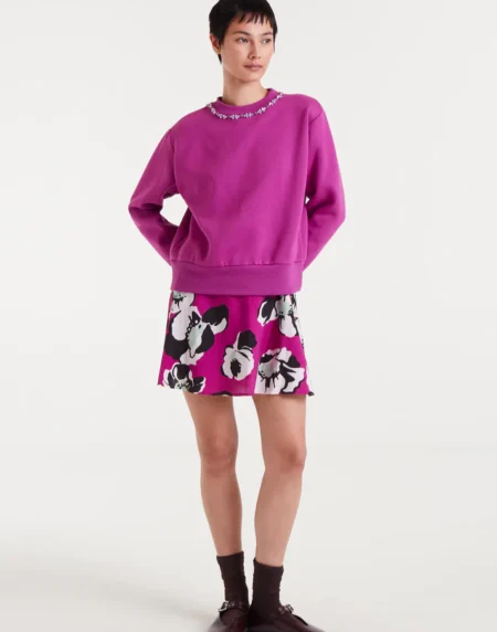 Sudadera con cuello joya magenta