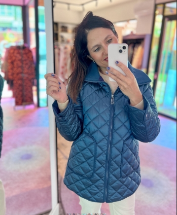 Chaqueta acolchada tipo parka azul metalizado