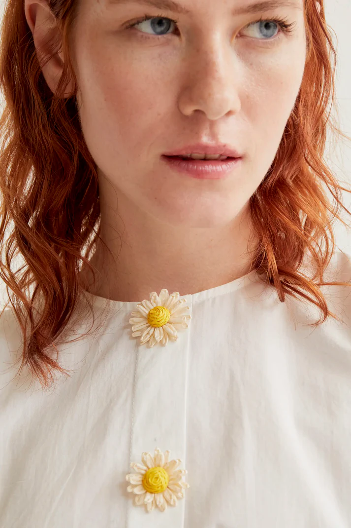 Camisa 100% algodón con botones florales - Imagen 5