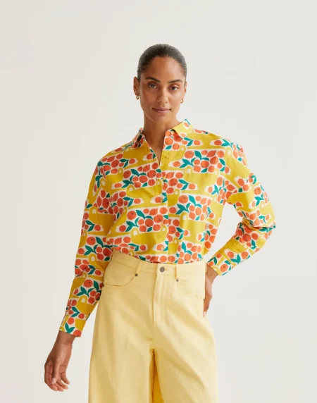 Camisa con estampado de cítricos