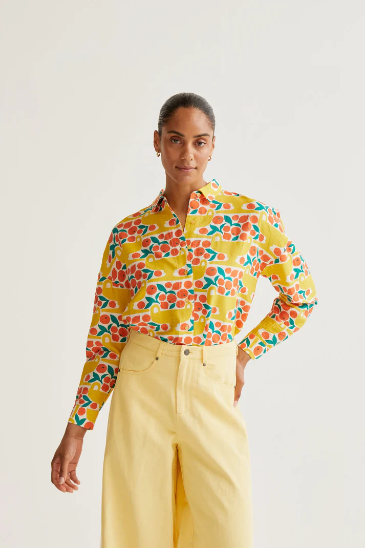 Camisa con estampado de cítricos