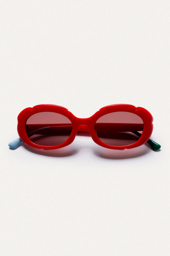 Gafas de sol rojas con punta patillas multicolor azul claro y verde