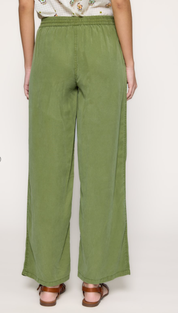Pantalón de Tencel color verde - Imagen 4
