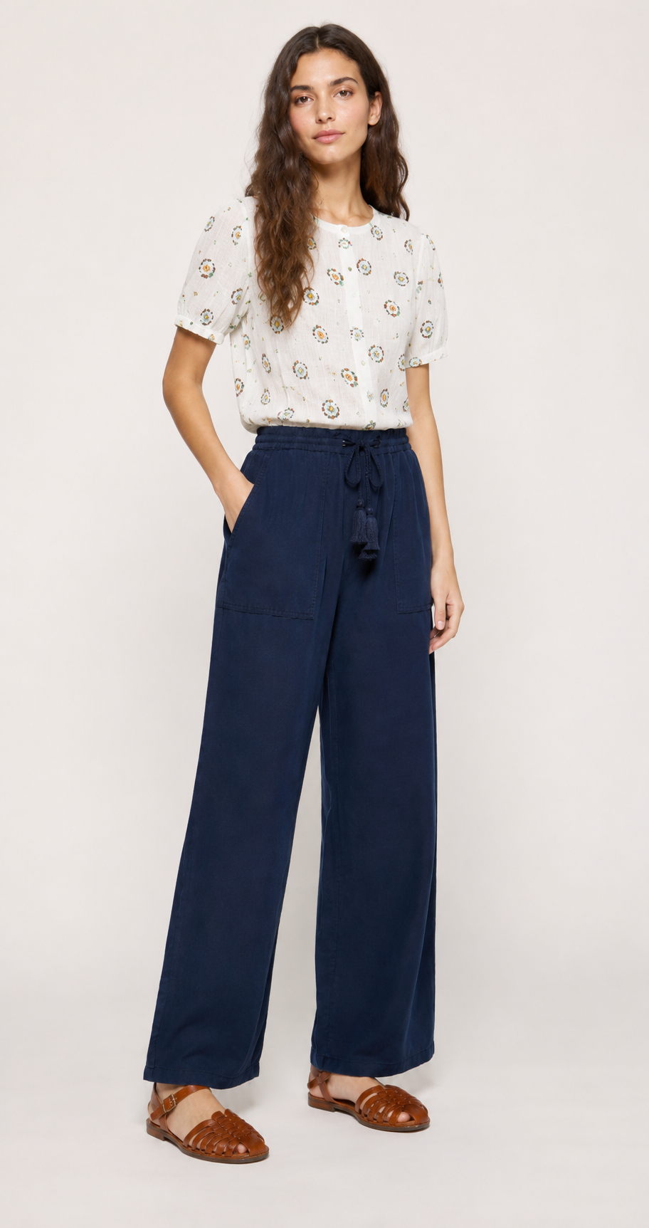 Pantalón de Tencel color azul marino - Imagen 2