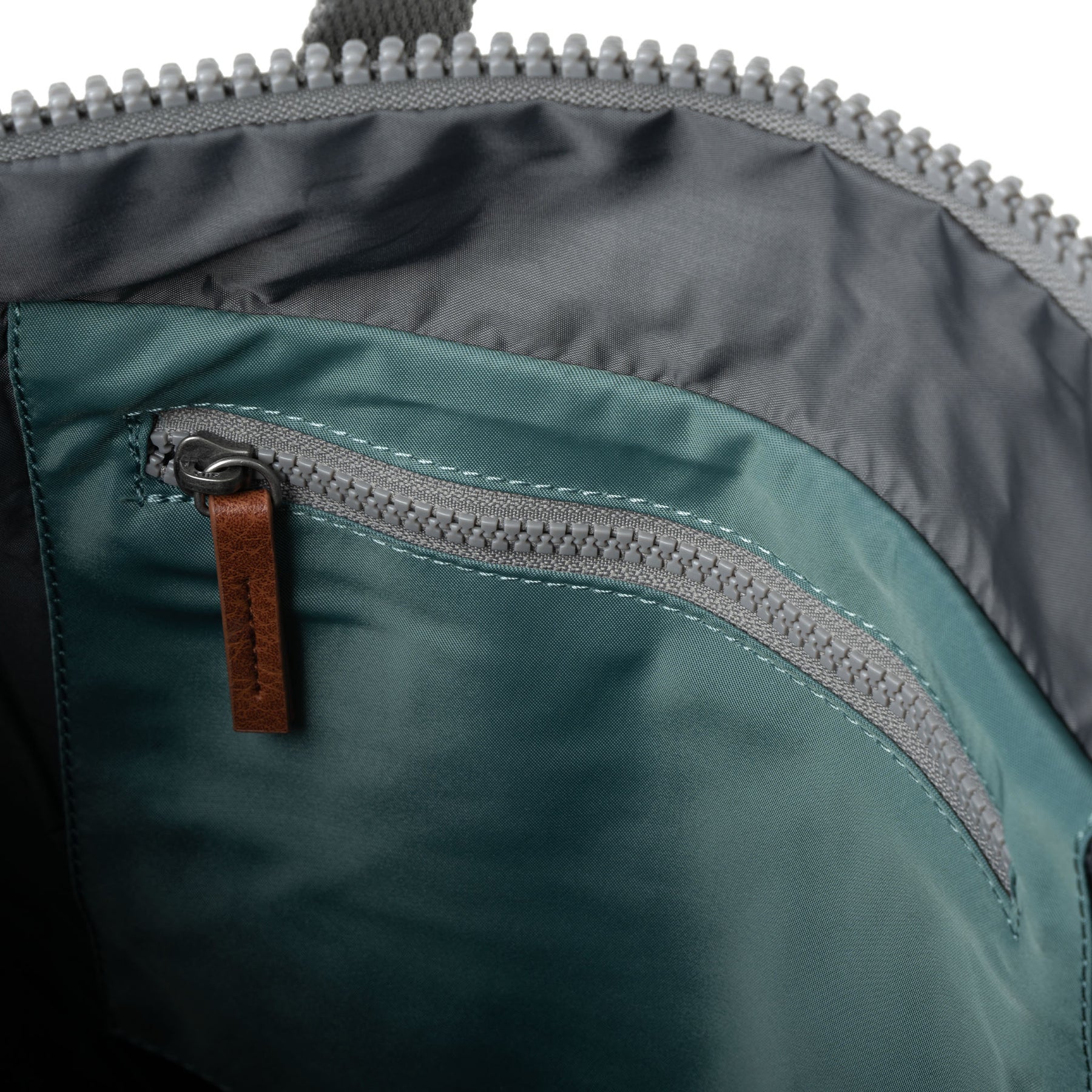 Mochila ROKA Canfield B Nylon – Sage - Imagen 3