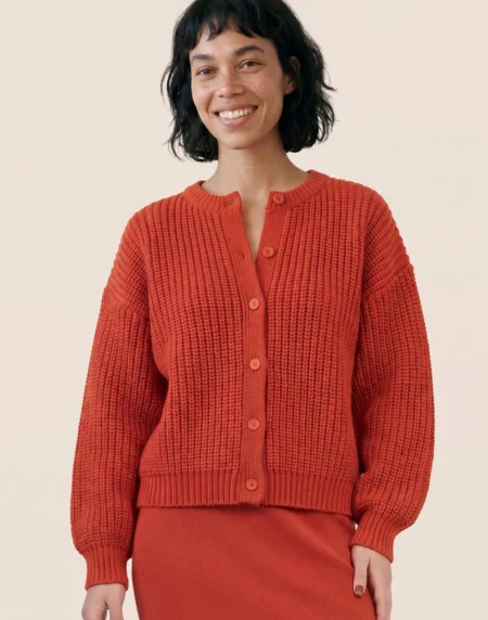 REBECA CANALÉ ROJO