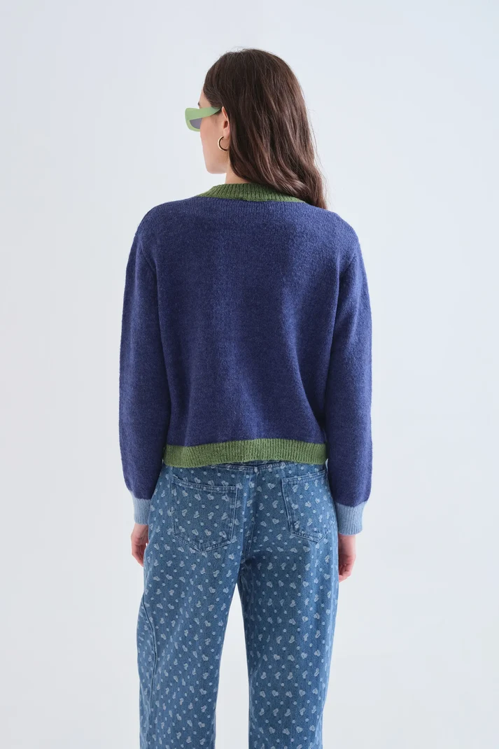 Pantalón vaquero con estampado de corazones - Imagen 7