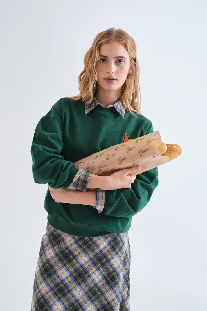 Sudadera 100% algodón verde con parche de caracol - Imagen 6
