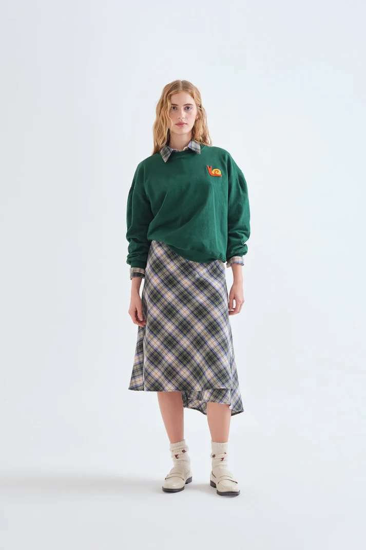 Sudadera 100% algodón verde con parche de caracol - Imagen 3