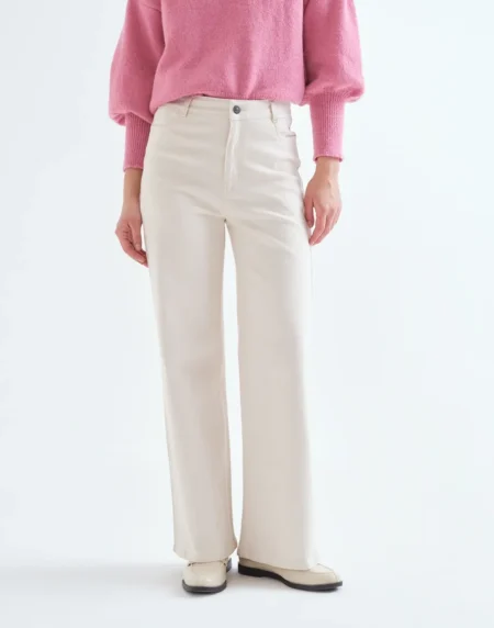 Pantalón vaquero blanco crudo con bolsillos de corazones